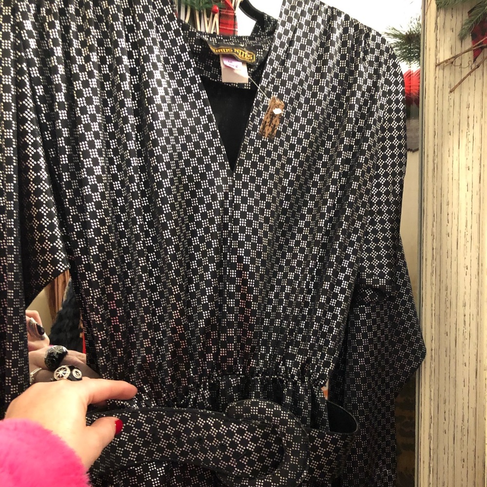 Gorgeous vintage silver ,black dress with belt